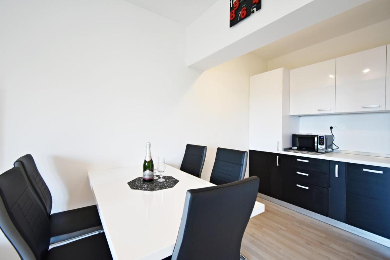 Apartman Lukas ラバック エクステリア 写真